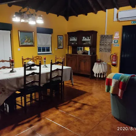 Casa Da Esmeralda بيت للعطل